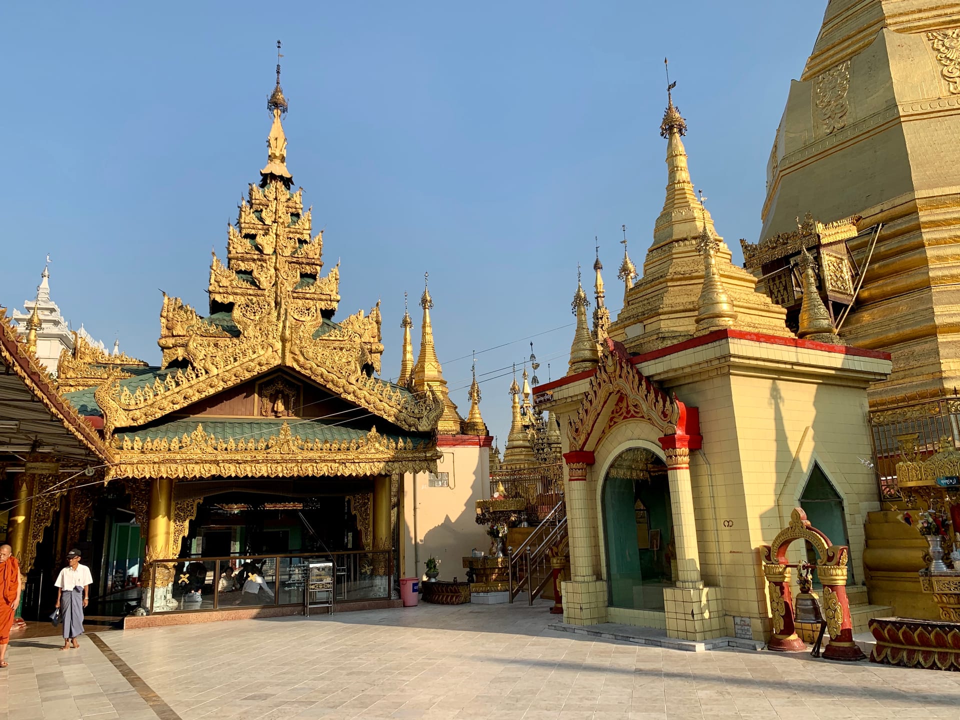 စူးလေစေတီတော် - ရန်ကုန်၊ မြန်မာ အဓိကမြင်ကွင်း